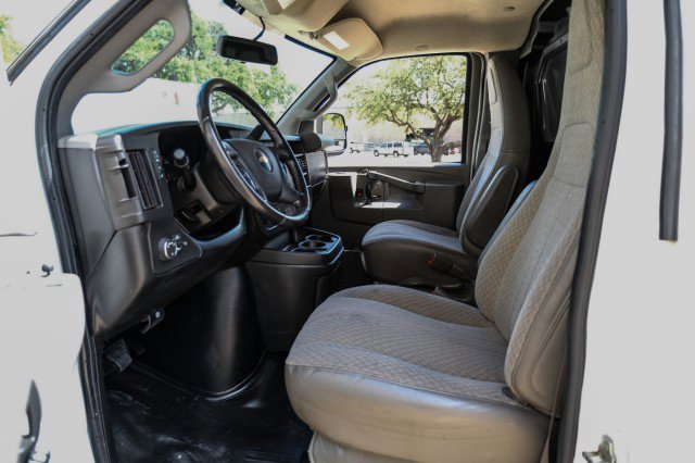 Used 2020 Chevrolet Express 2500 w/ Driver Convenience Package image 3