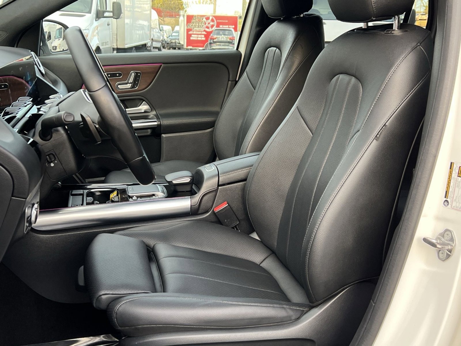 Certified 2022 Mercedes-Benz GLA 250 4MATIC image 11