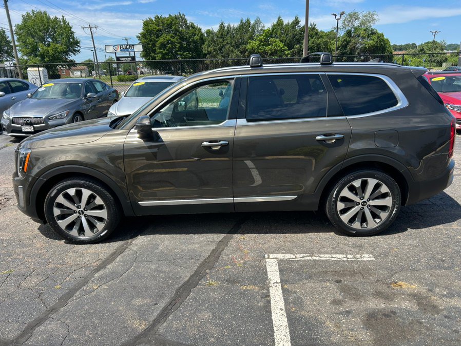 Used 2020 Kia Telluride S w/ S 8 Passenger Seating Package AWD/4WD image 8