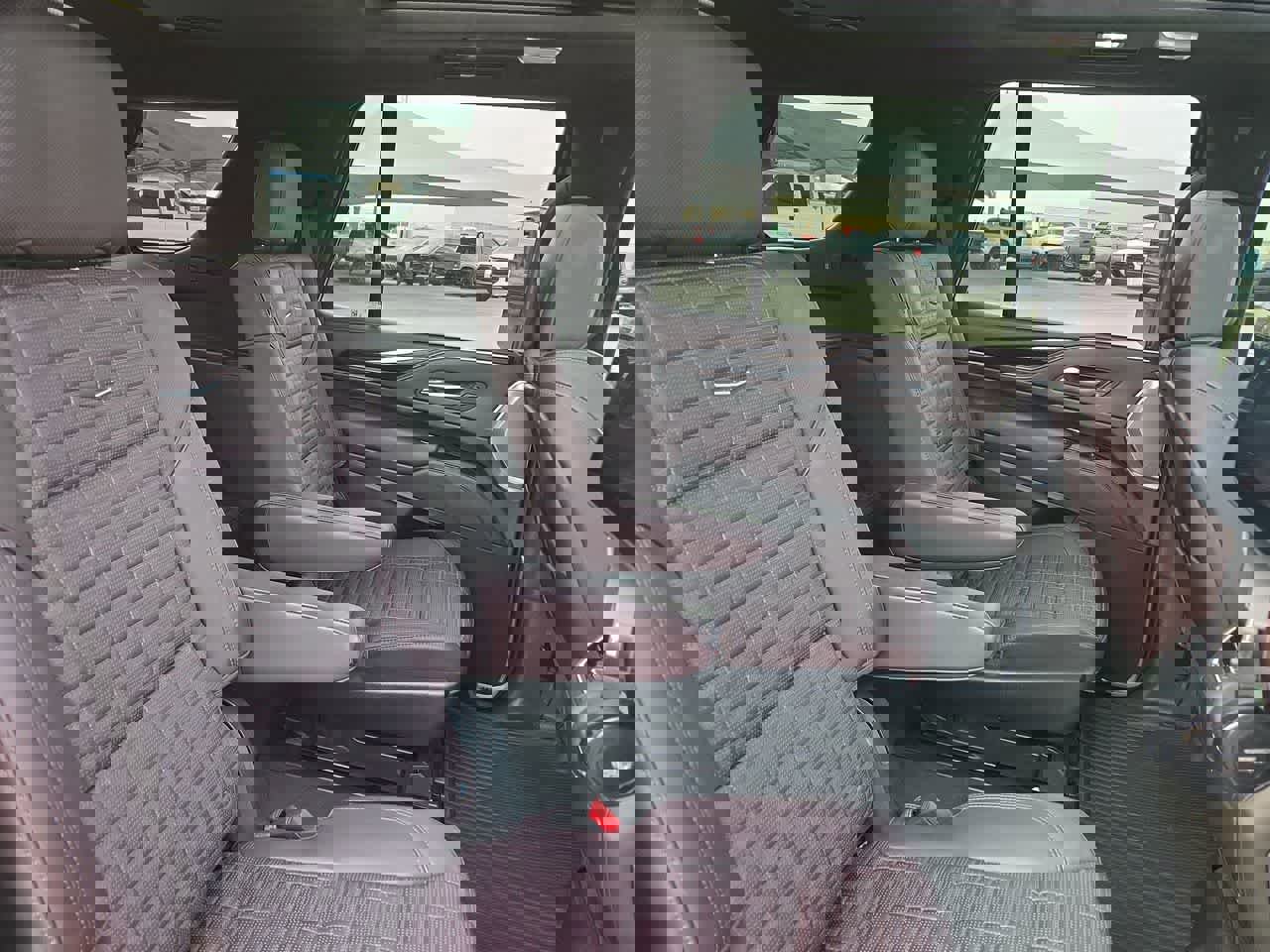 Used 2023 Cadillac Escalade Sport Platinum image 17