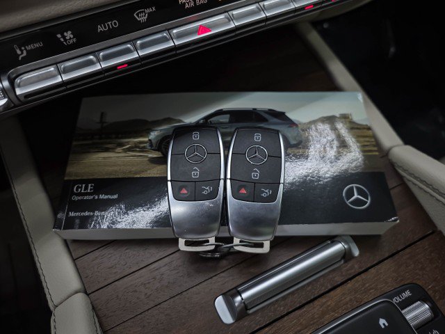 Used 2022 Mercedes-Benz GLE 450 4MATIC image 45