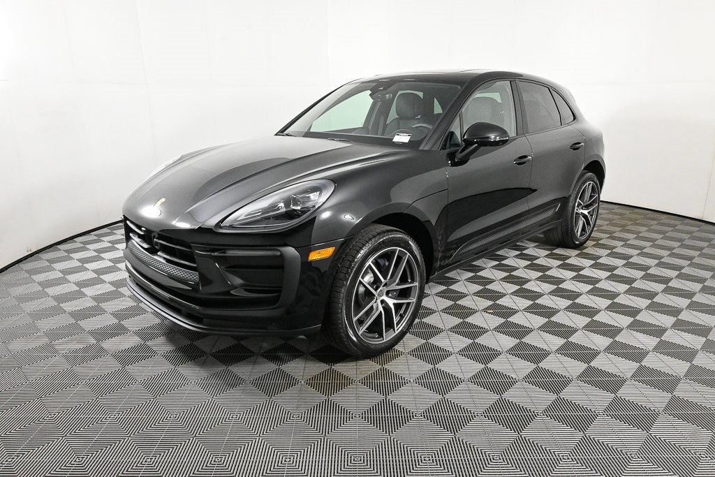 New 2026 Porsche Macan image 1