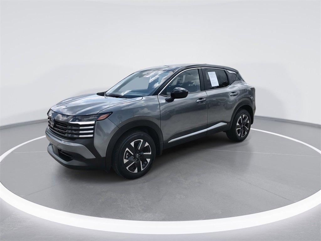 Used 2025 Nissan Kicks SV image 4