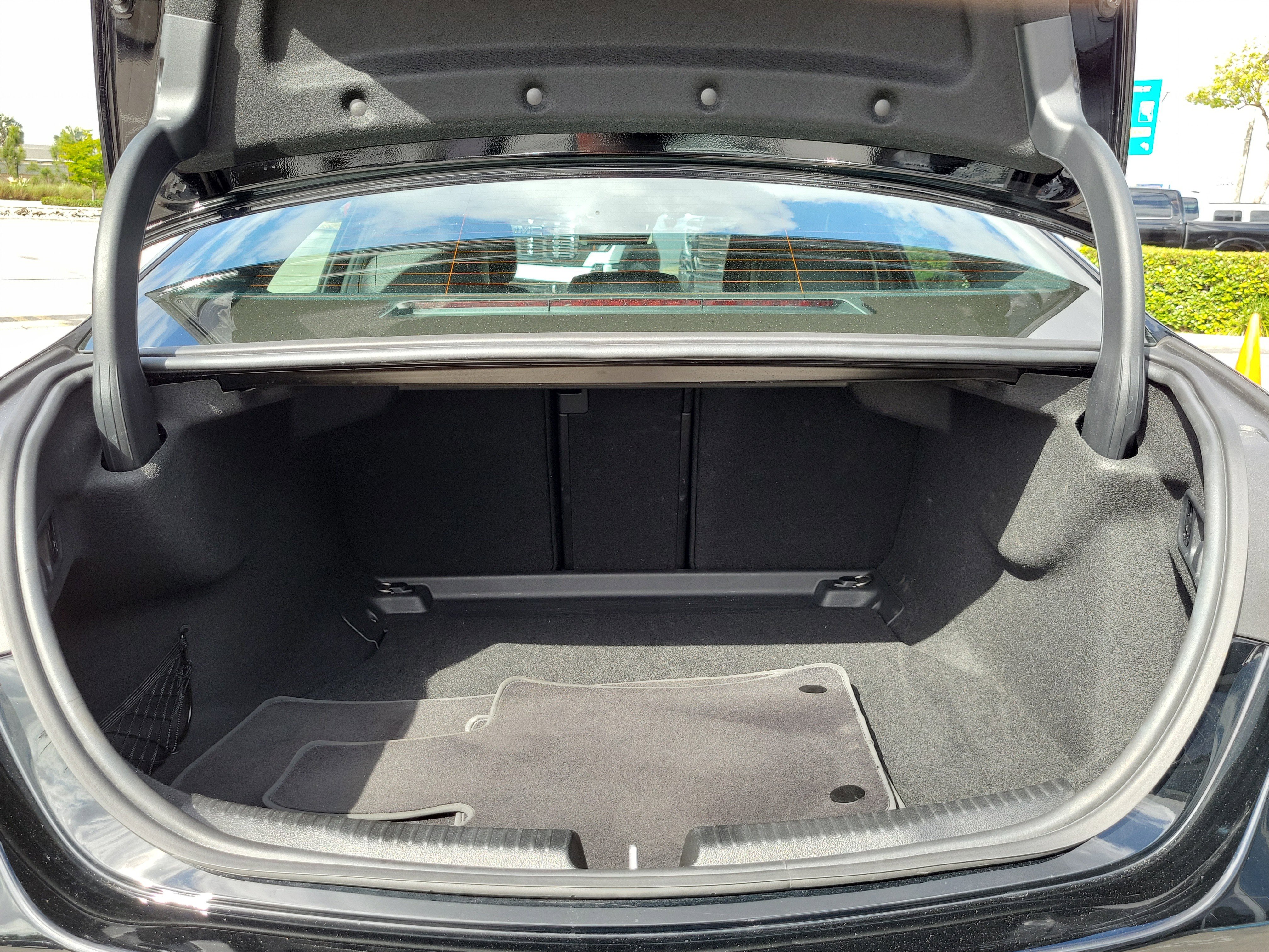 Used 2025 Mercedes-Benz C 300 Sedan image 29