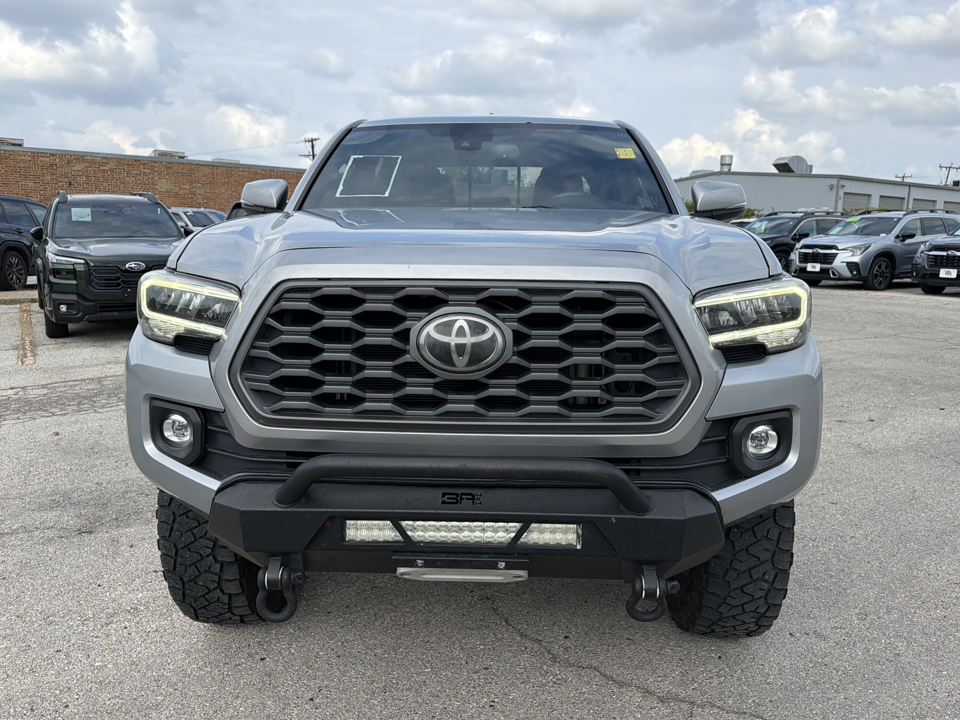 Used 2021 Toyota Tacoma TRD Off-Road w/ Technology Package AWD/4WD image 10