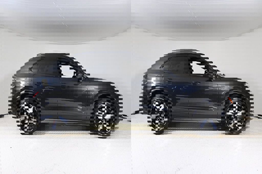 Certified 2025 Porsche Macan 4S Electric image 8