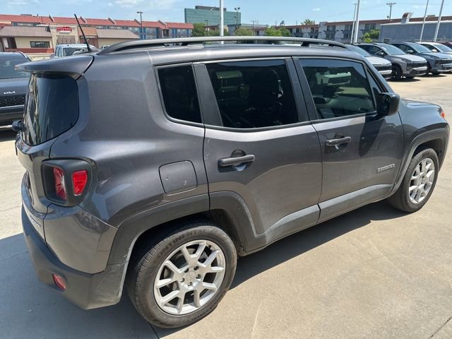 Used 2019 Jeep Renegade Sport w/ Sport Appearance Group FWD image 4