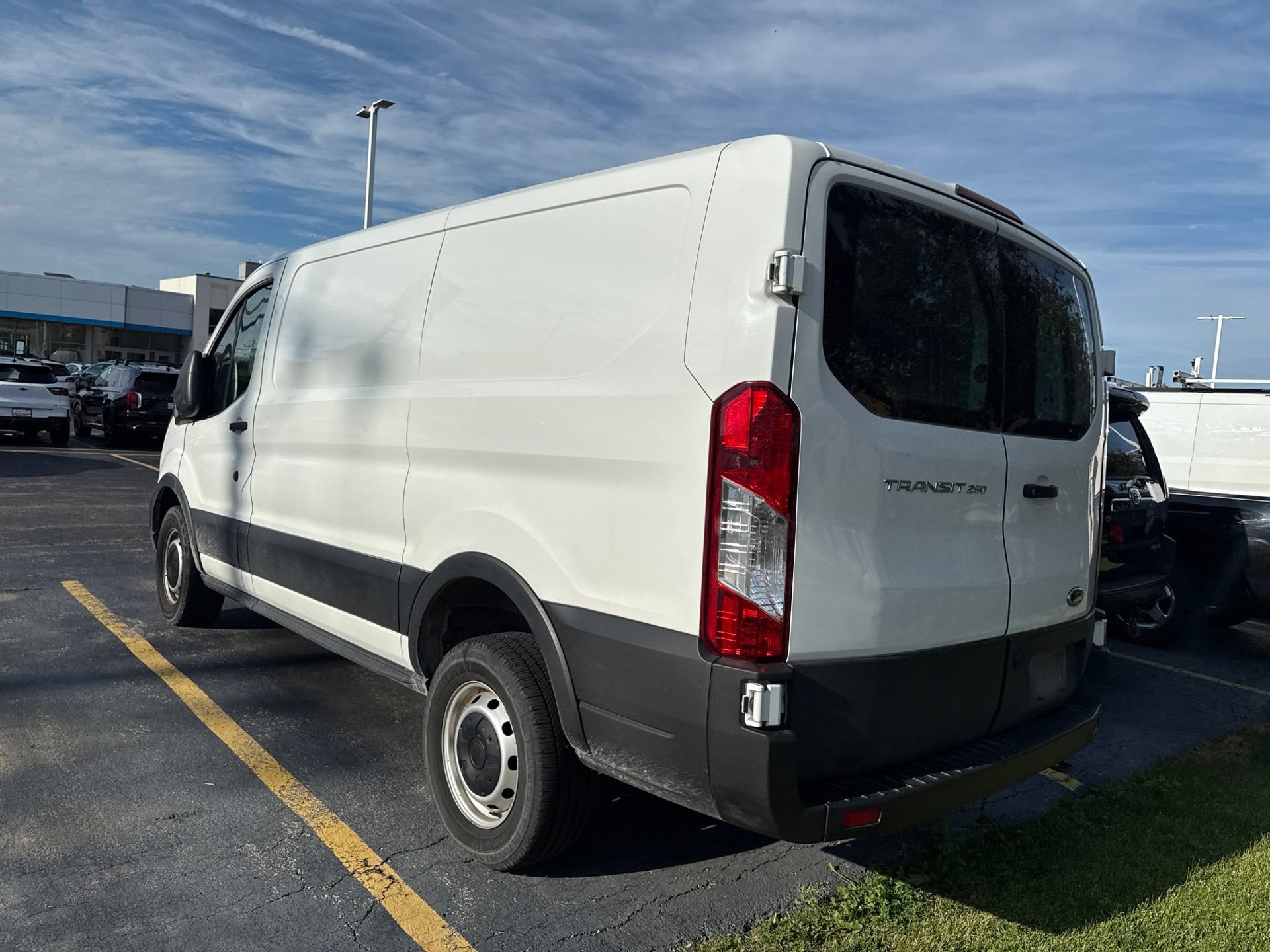 Used 2020 Ford Transit 250 Low Roof RWD image 11