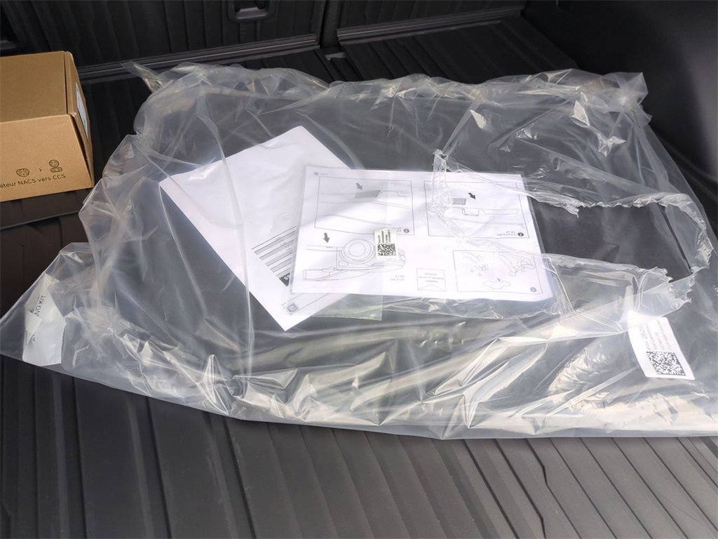 New 2026 Chevrolet Equinox EV LT w/ LPO, All-Weather Mat Package FWD image 33