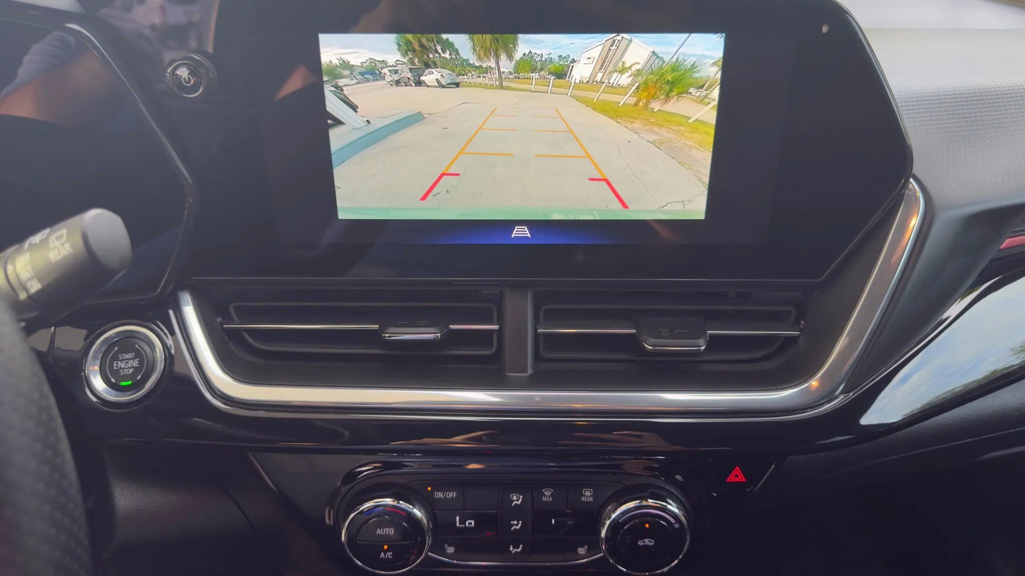 Used 2024 Chevrolet Trax RS w/ Driver Confidence Package image 14