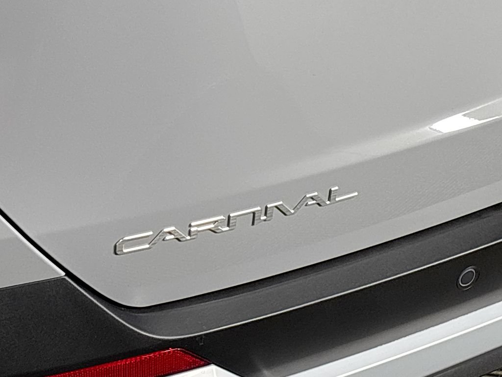 New 2027 Kia Carnival LX FWD image 23