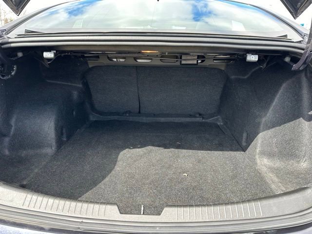 Used 2023 Chevrolet Malibu LT FWD image 13