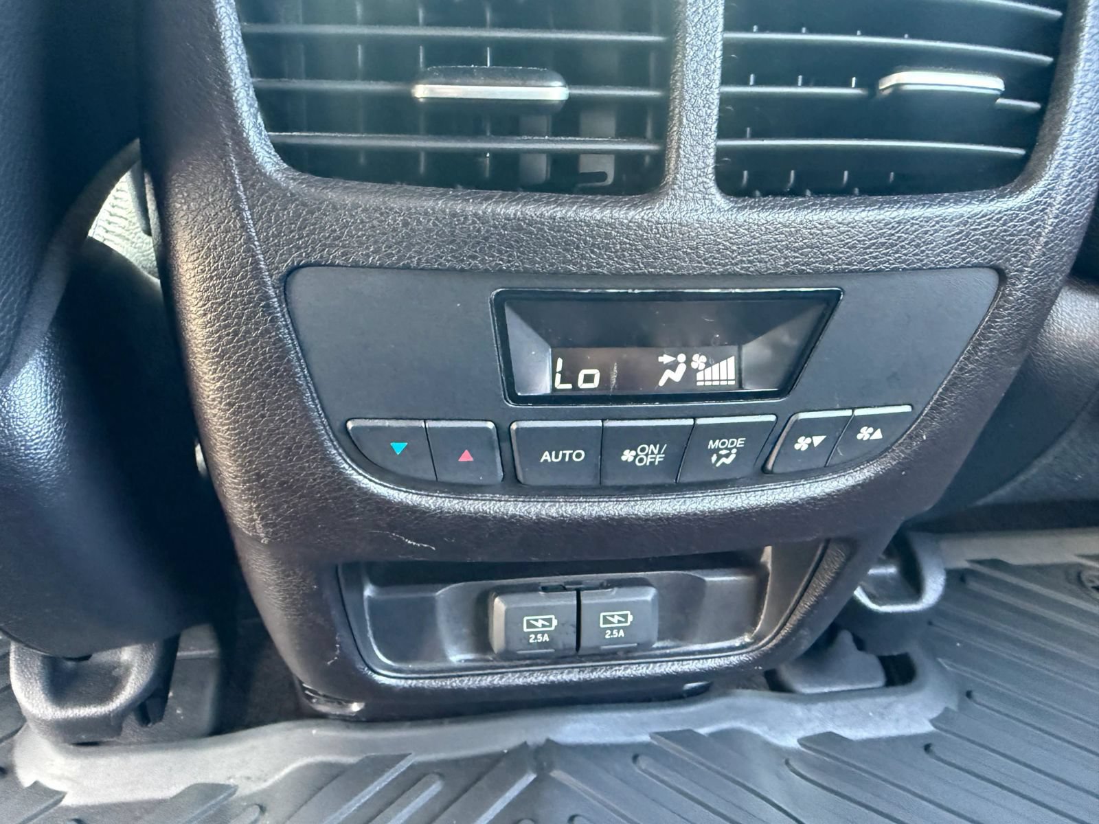 Used 2020 Acura MDX FWD image 13