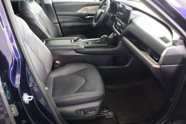 Used 2024 Toyota Grand Highlander Limited image 25