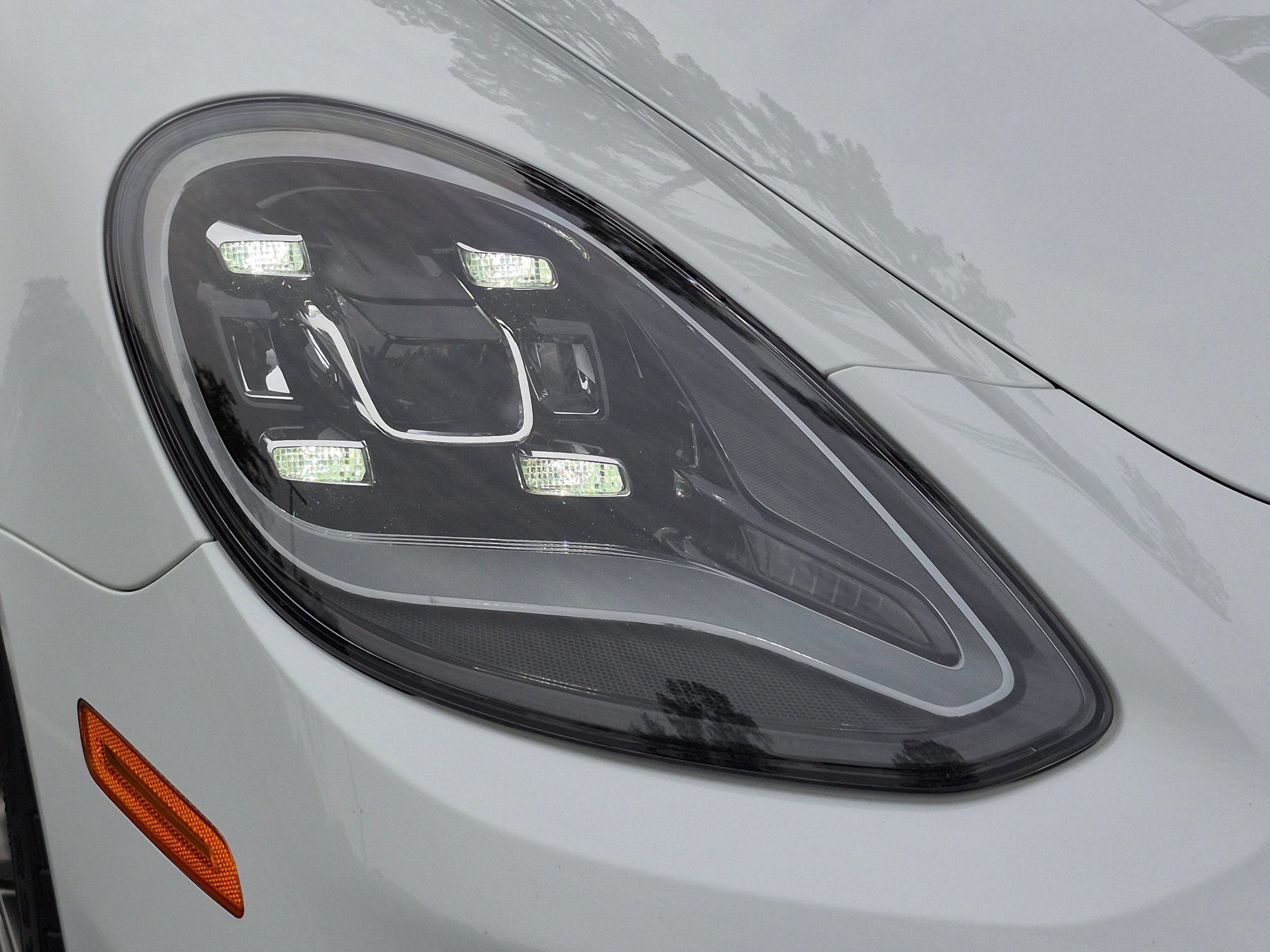 Certified 2023 Porsche Panamera 4 Platinum Edition w/ Assistance Package AWD/4WD image 33