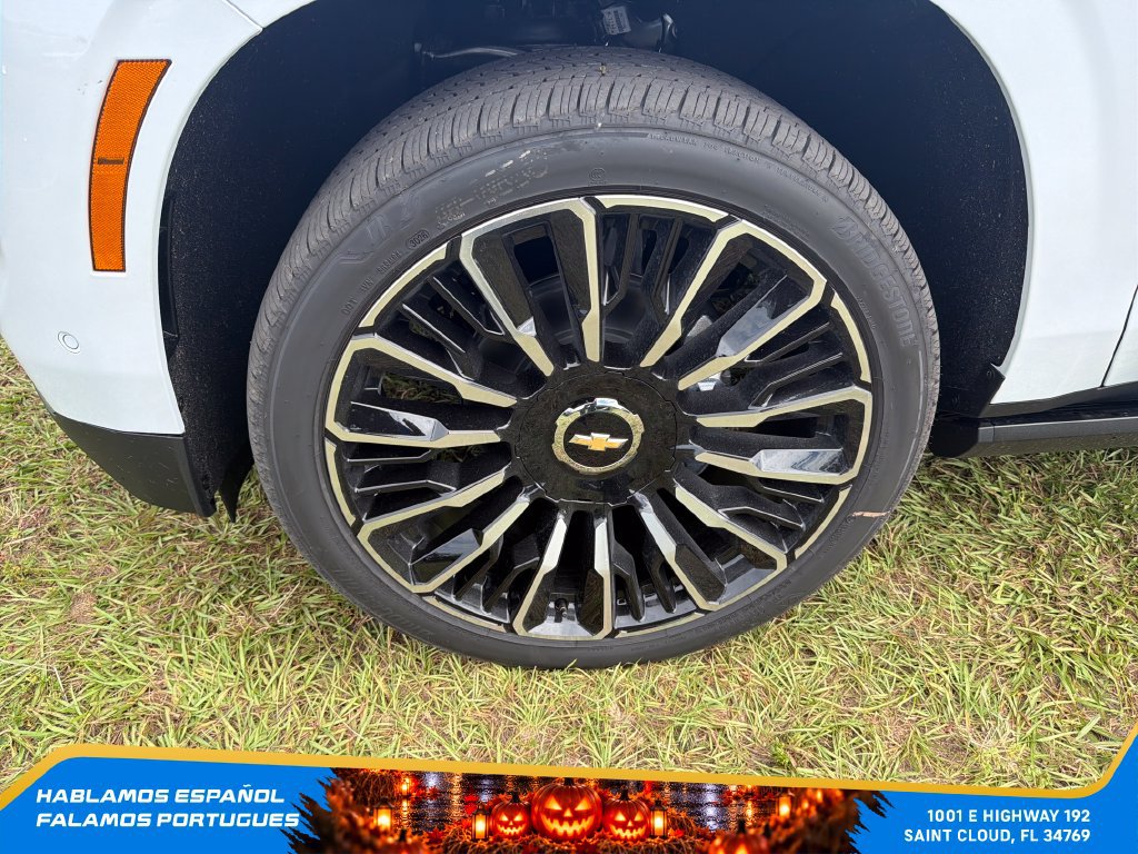 New 2026 Chevrolet Suburban High Country AWD/4WD image 10