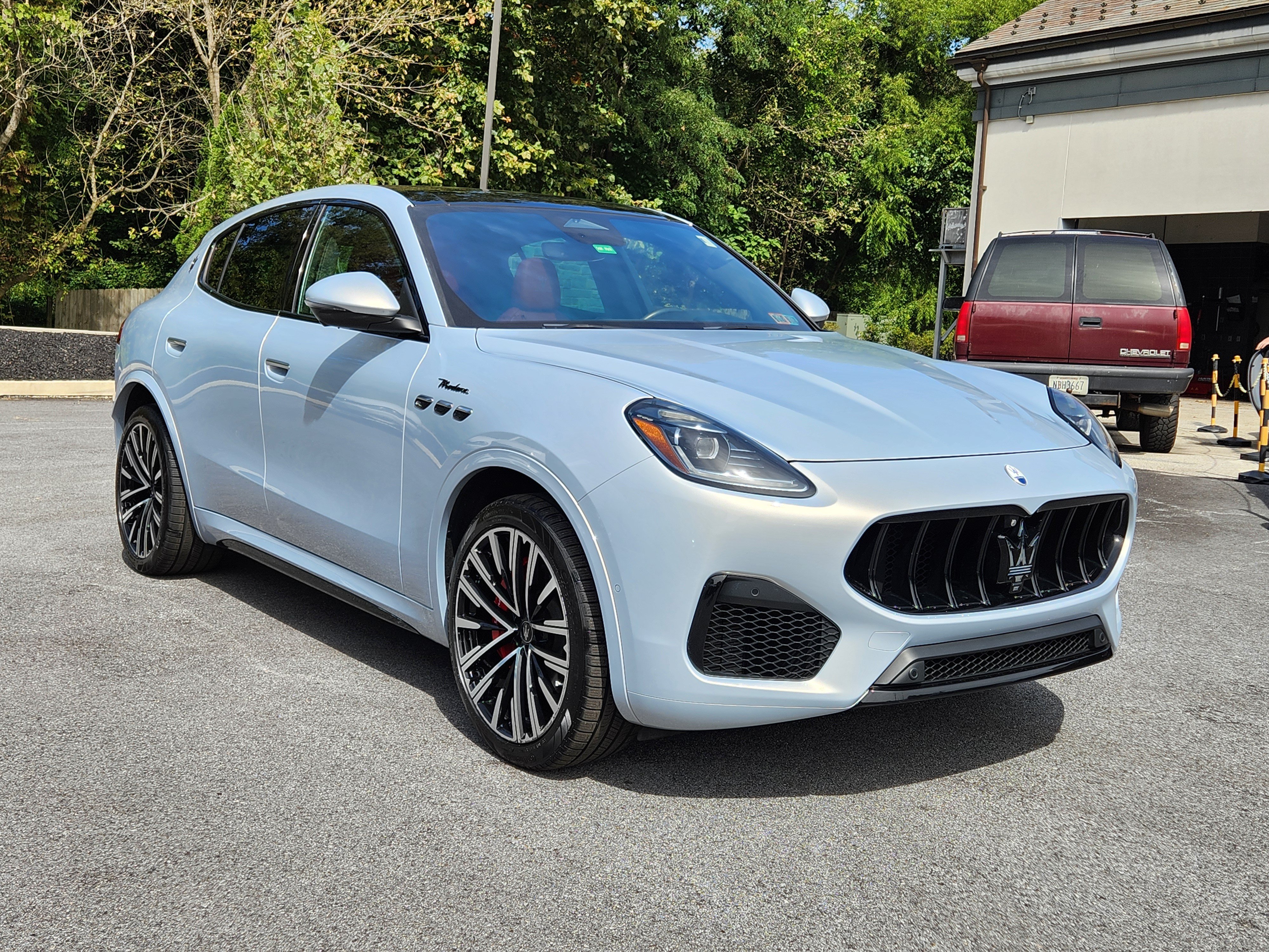 Used 2023 Maserati Grecale Modena AWD/4WD image 2