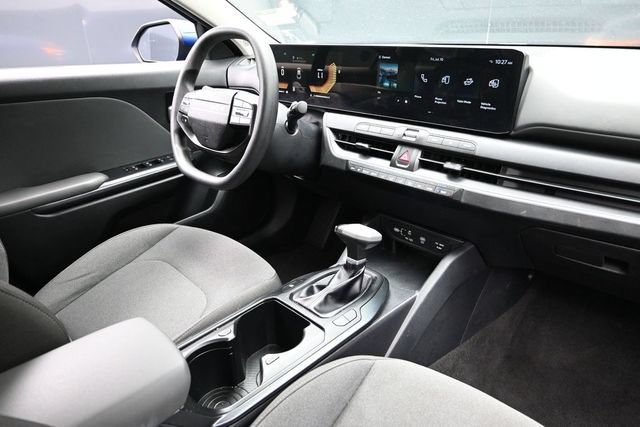 Used 2025 Kia K4 FWD image 14