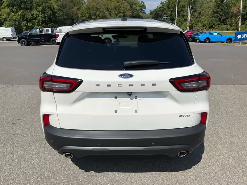 New 2026 Ford Escape ST-Line image 4