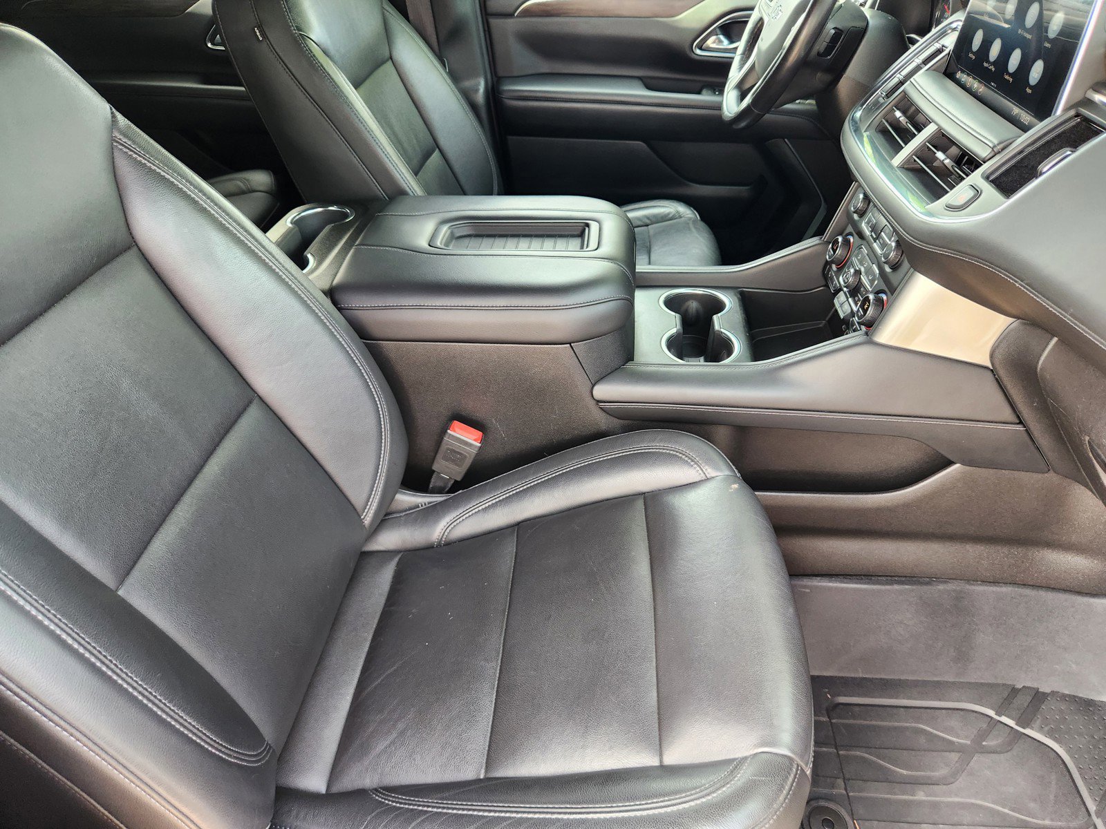 Used 2021 Chevrolet Tahoe Z71 w/ Z71 Signature Package AWD/4WD image 12
