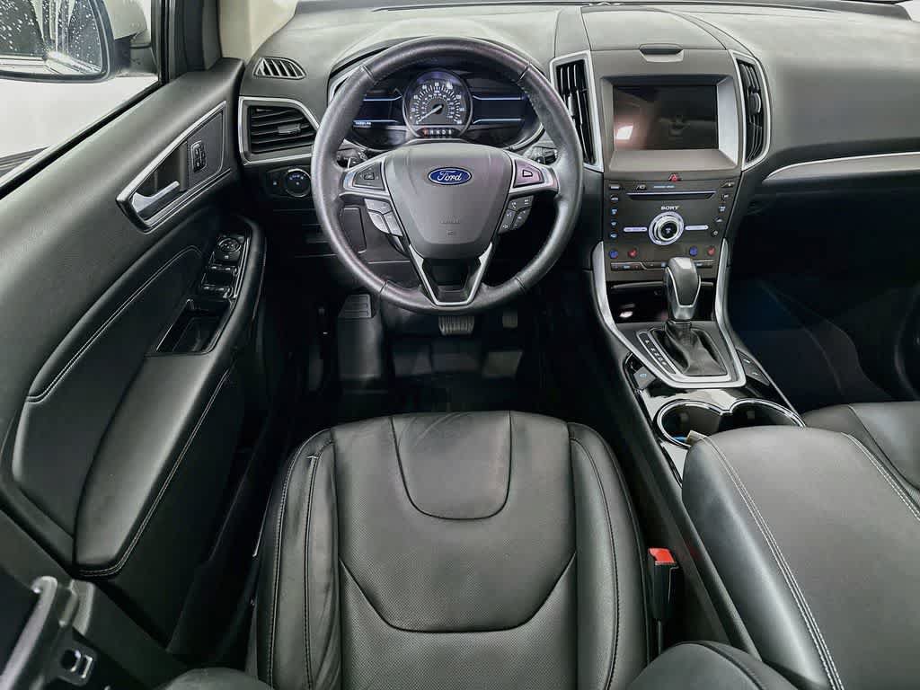 Used 2017 Ford Edge Titanium w/ Equipment Group 302A AWD/4WD image 10