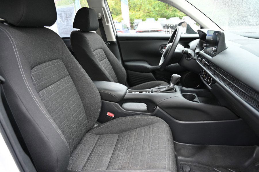 Used 2024 Honda HR-V LX image 14