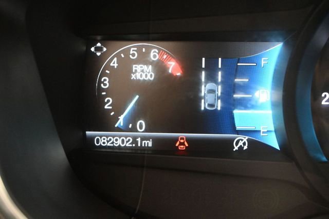 Used 2020 Ford Fusion SE FWD image 30