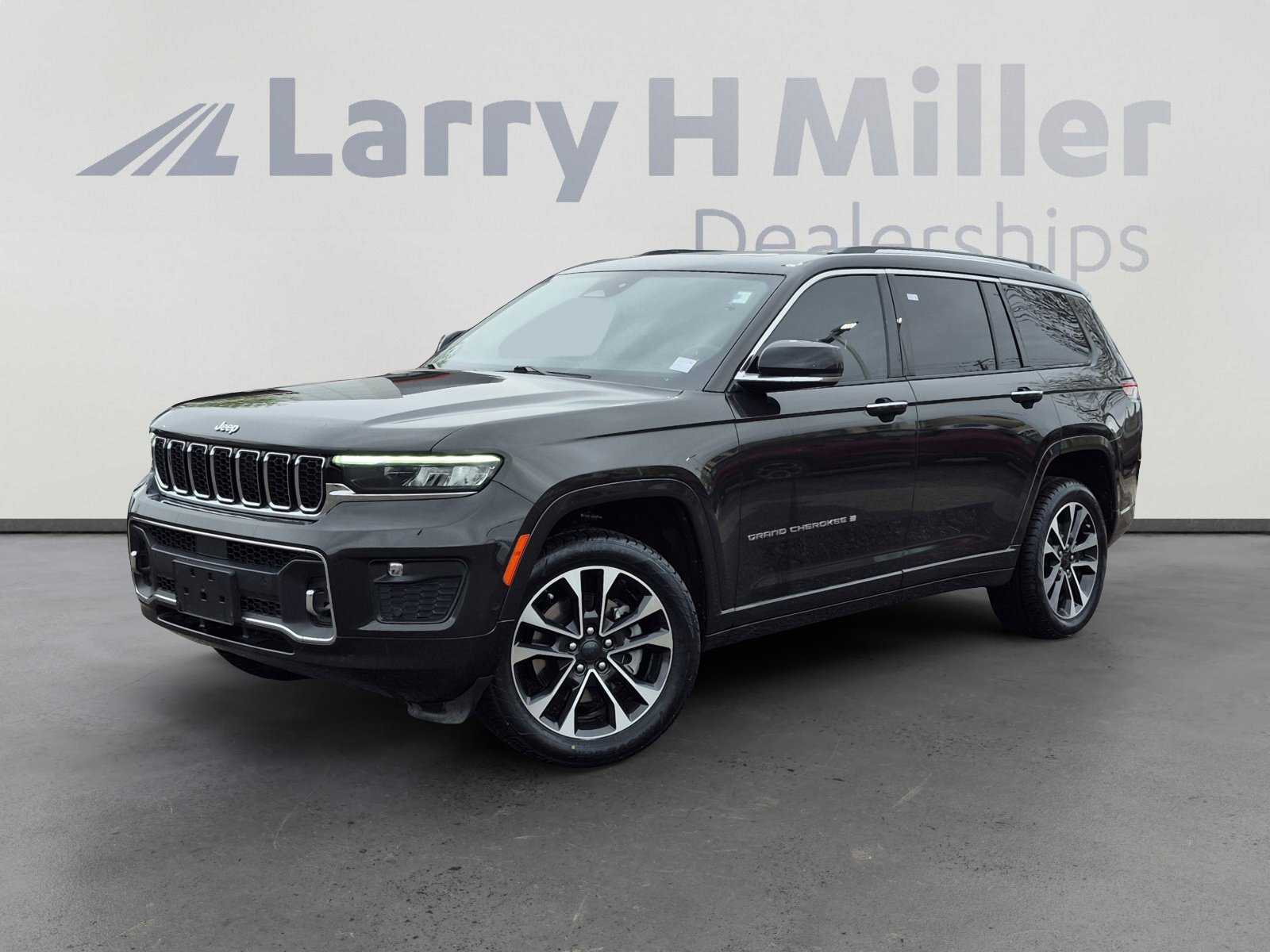 Used 2022 Jeep Grand Cherokee L Overland w/ Luxury Tech Group IV image 1