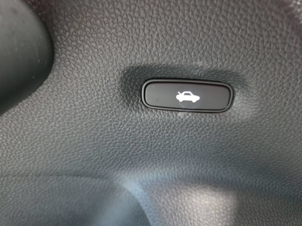 Used 2025 Honda Civic LX image 27