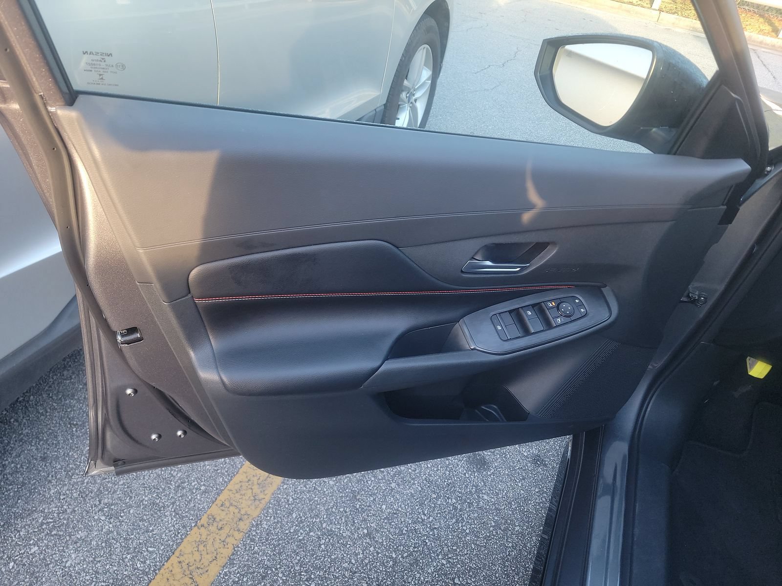 Used 2026 Nissan Sentra SR w/ Floor Mat Package FWD image 15