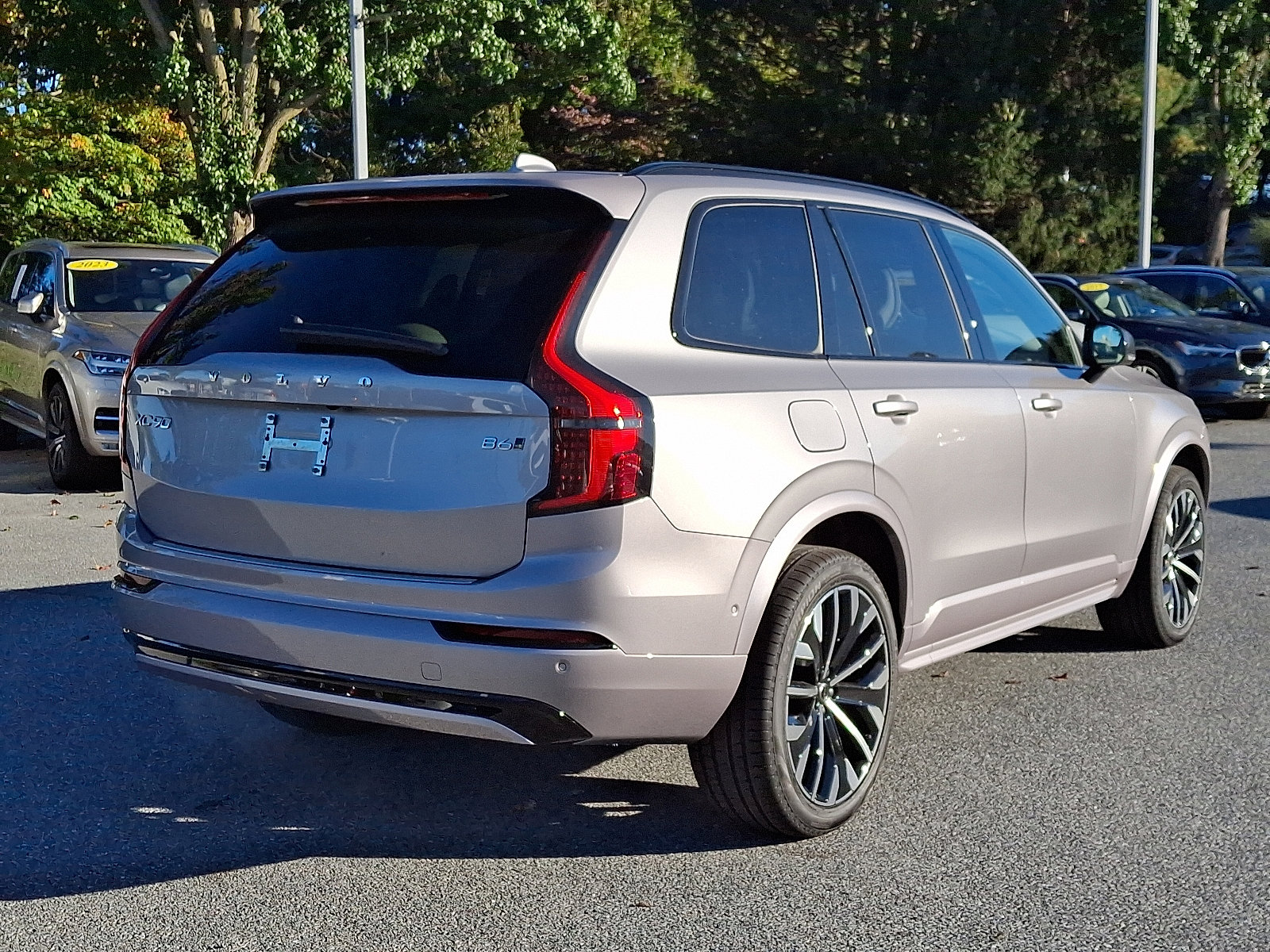 New 2026 Volvo XC90 B6 Ultra w/ Protection Package Premier image 4
