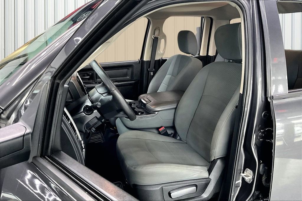 Used 2018 RAM 1500 Express image 21