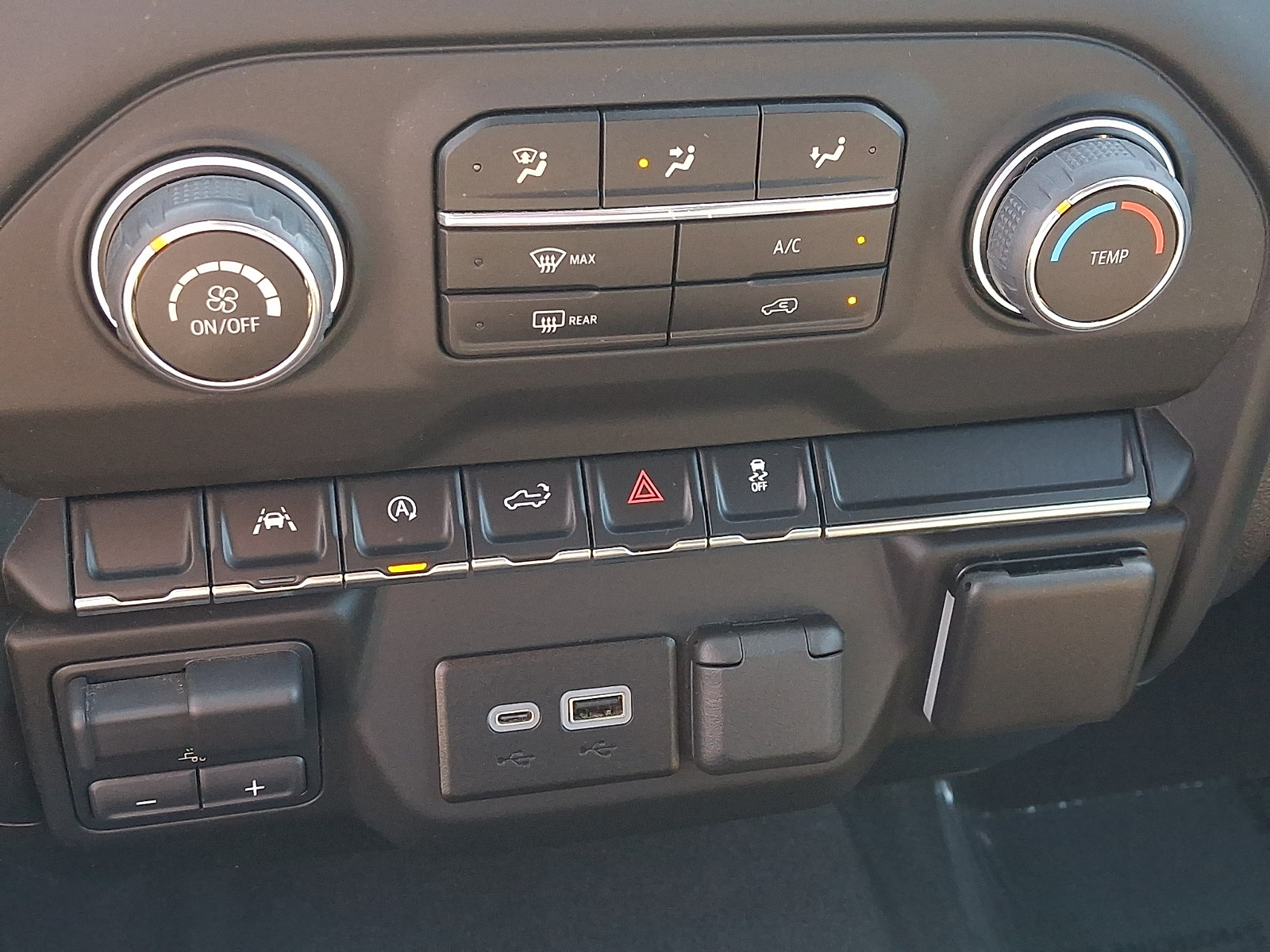 Used 2024 Chevrolet Silverado 1500 Custom AWD/4WD image 16