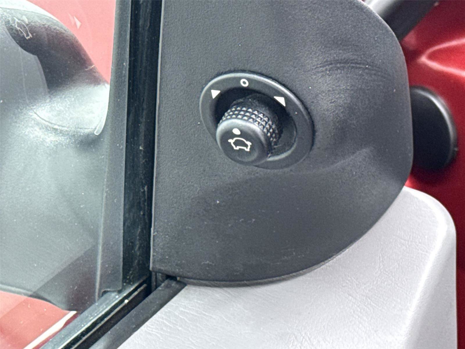 Used 2003 Ford Focus ZTW FWD image 15