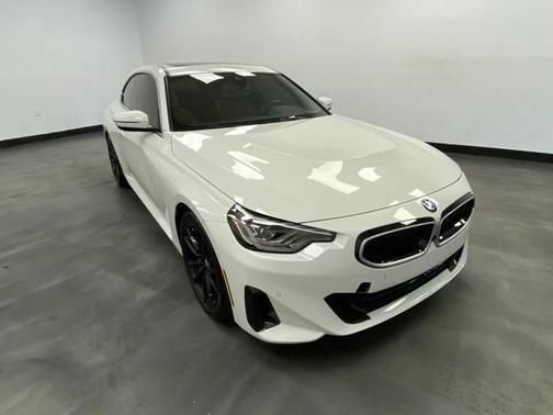 Used 2022 BMW 230i Coupe w/ Premium Package 2 RWD image 8