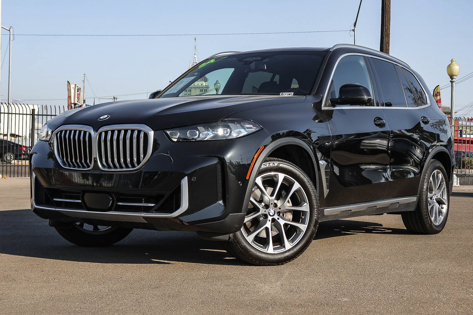 Used 2024 BMW X5 xDrive40i w/ Premium Package AWD/4WD image 1