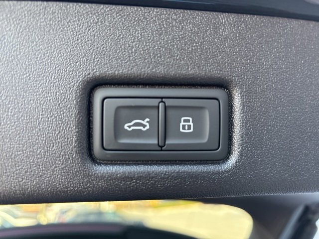 New 2025 Audi Q5 Prestige image 42