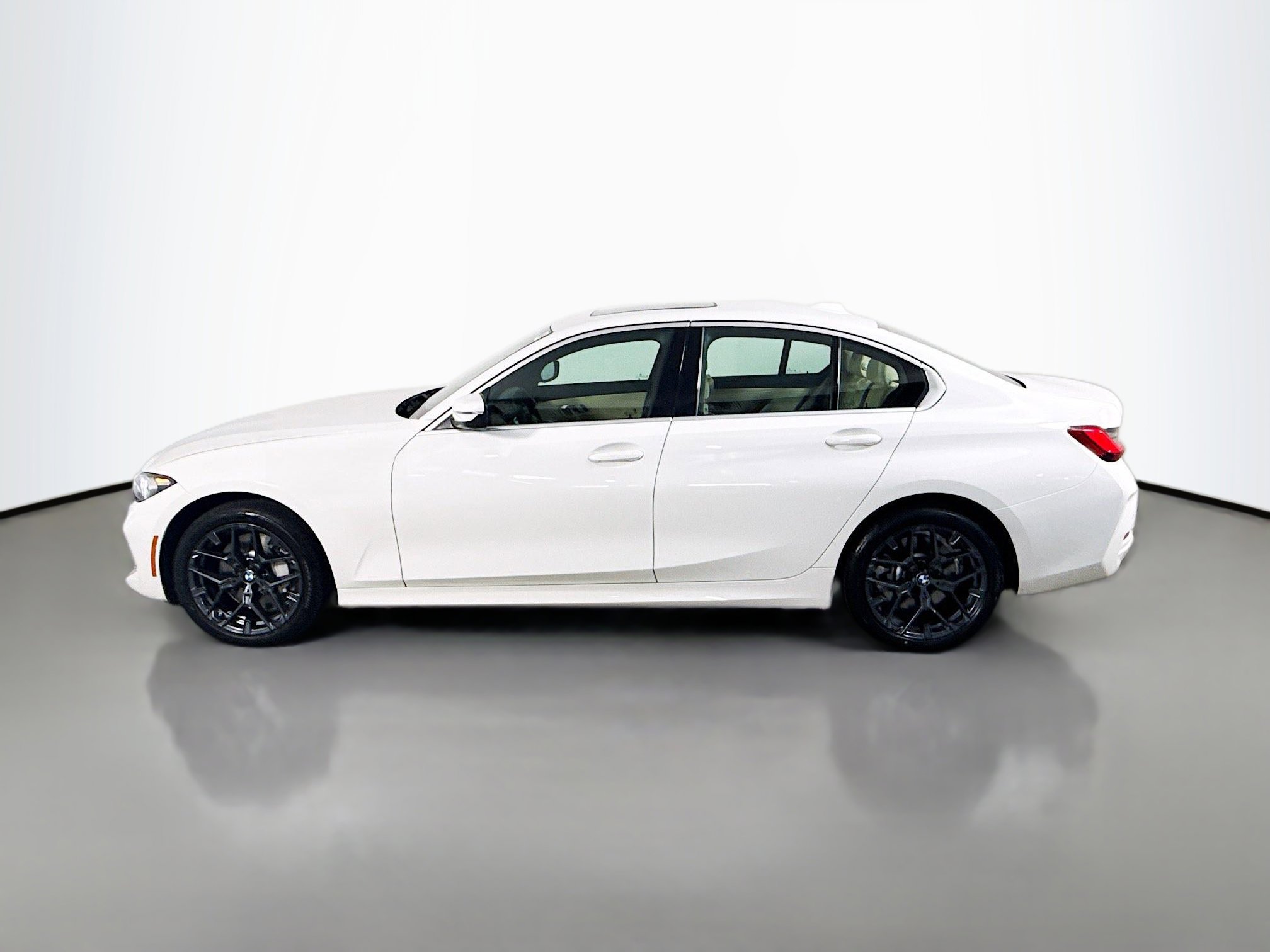 Used 2026 BMW 330i xDrive Sedan image 6