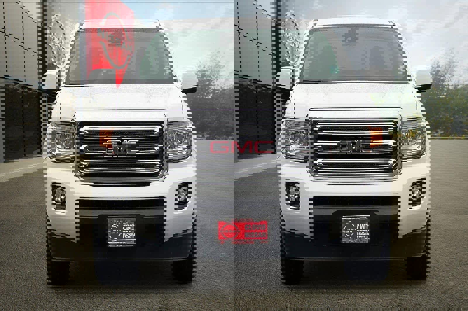 Used 2017 GMC Canyon SLE w/ SLE Convenience Package image 11