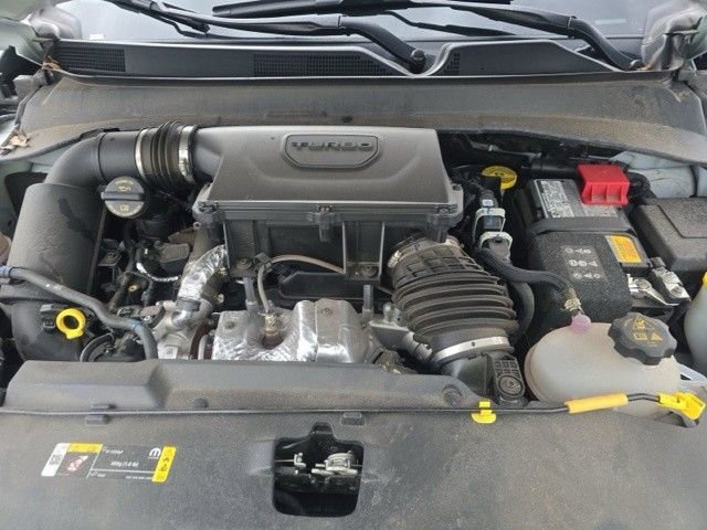 Used 2025 Jeep Compass Trailhawk image 18