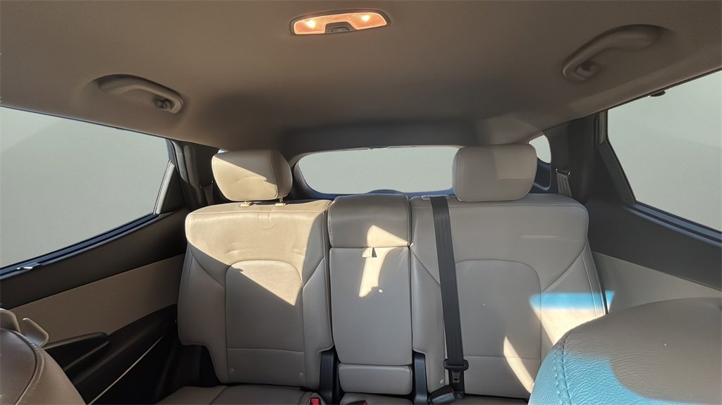 Used 2017 Hyundai Santa Fe Sport image 9