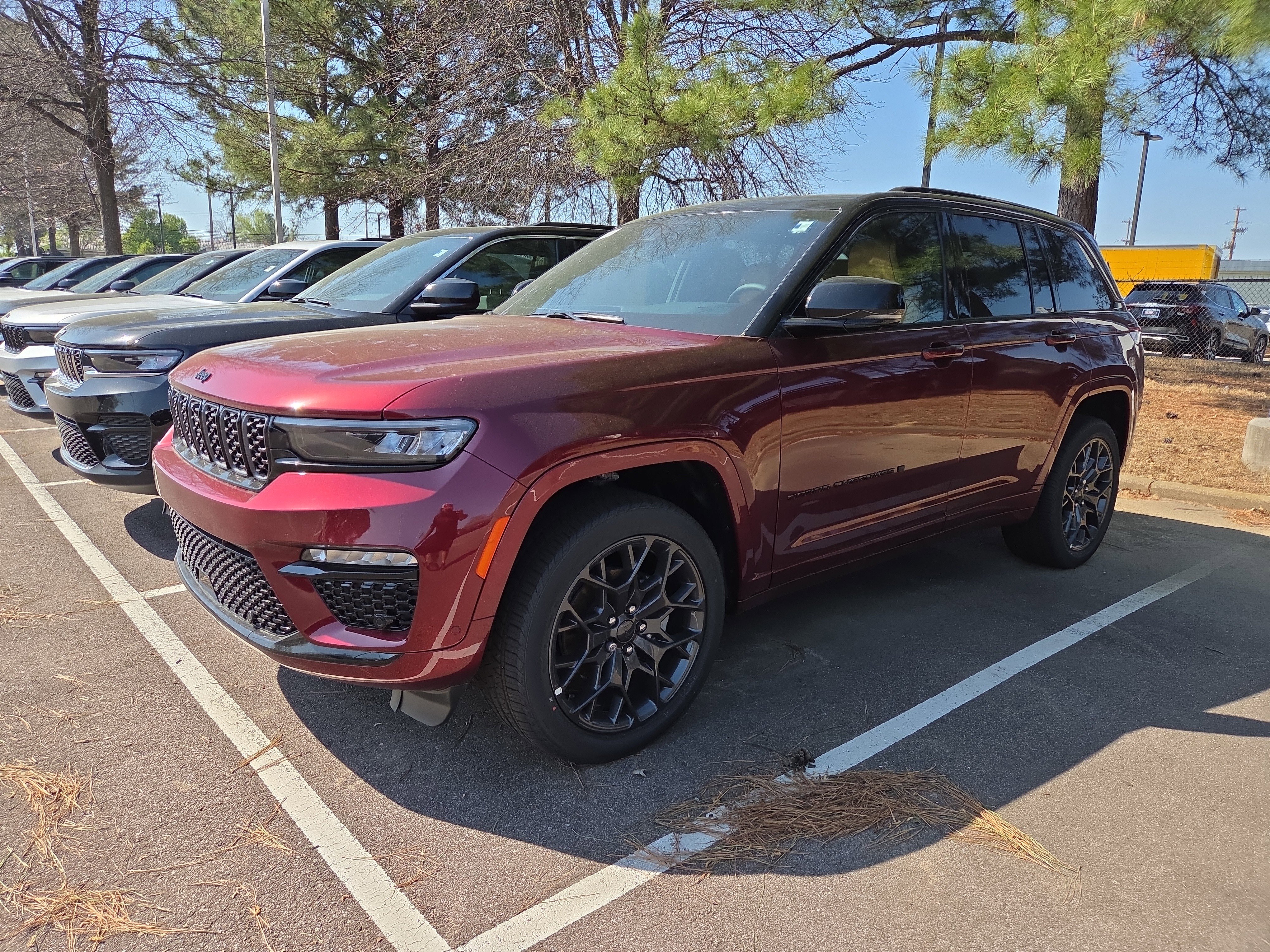 New 2025 Jeep Grand Cherokee Summit w/ Obsidian Package