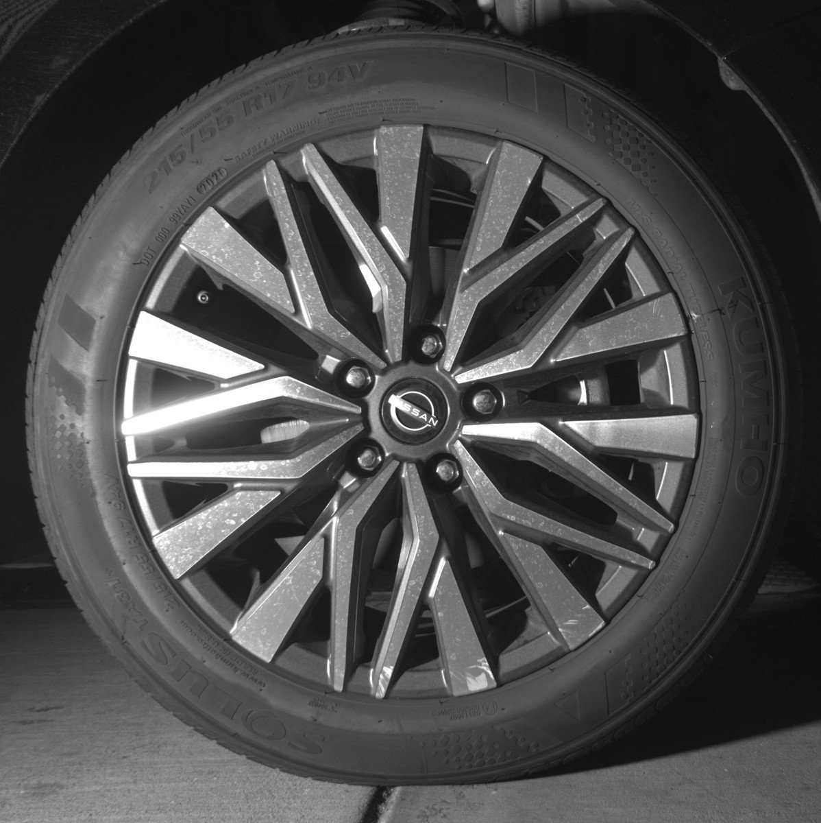 Used 2025 Nissan Altima 2.5 SV image 13