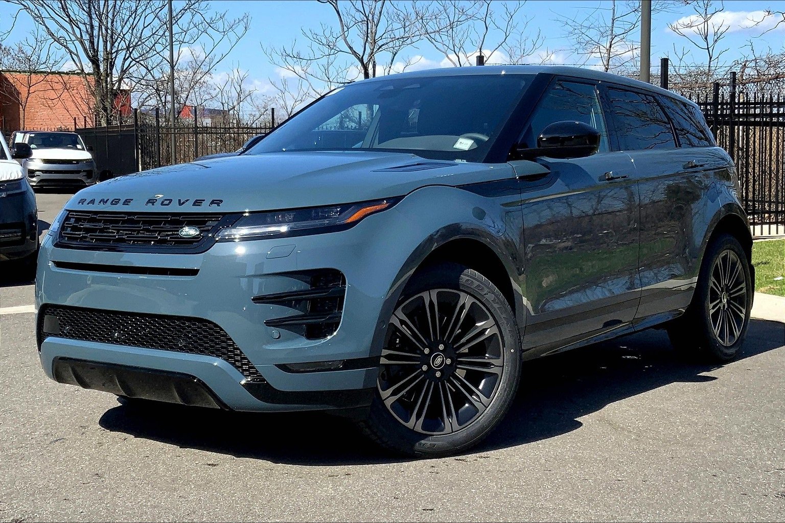 New 2026 Land Rover Range Rover Evoque Dynamic SE image 1