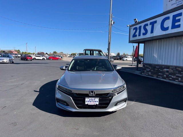 Used 2018 Honda Accord Touring image 3