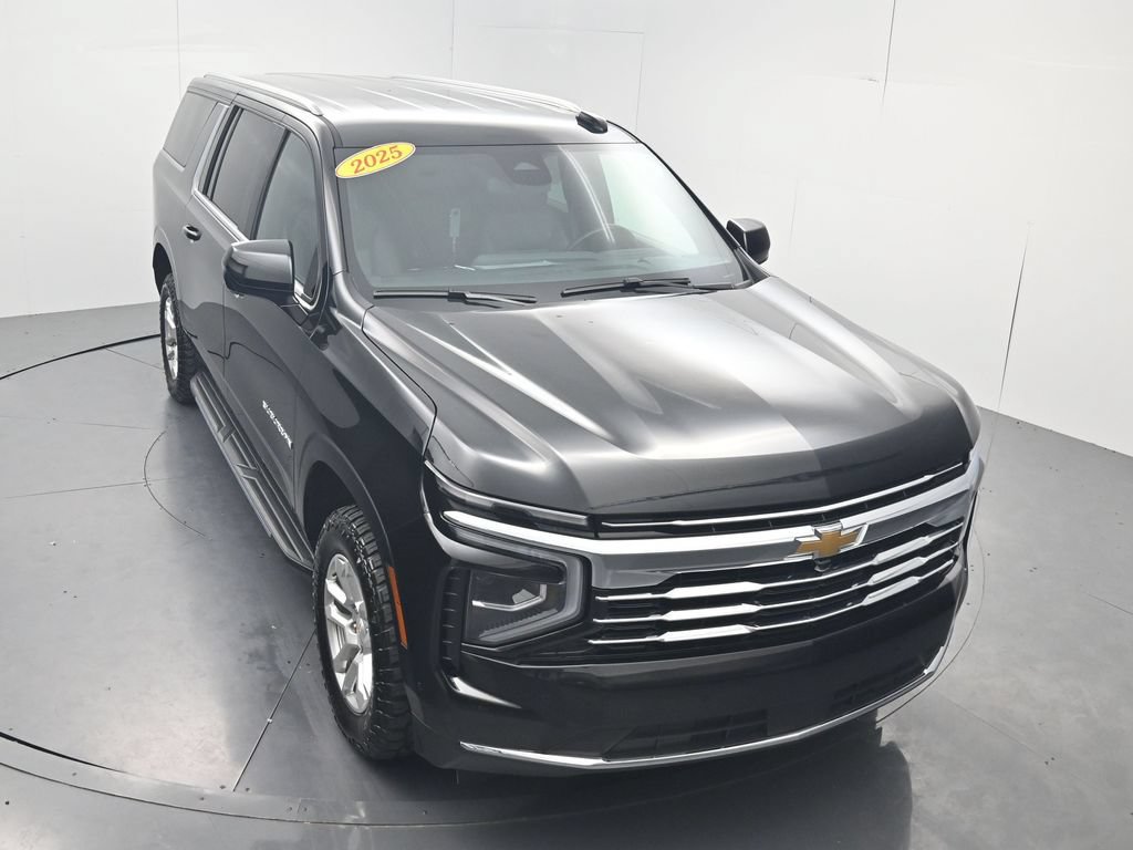 Used 2025 Chevrolet Suburban LT AWD/4WD image 50