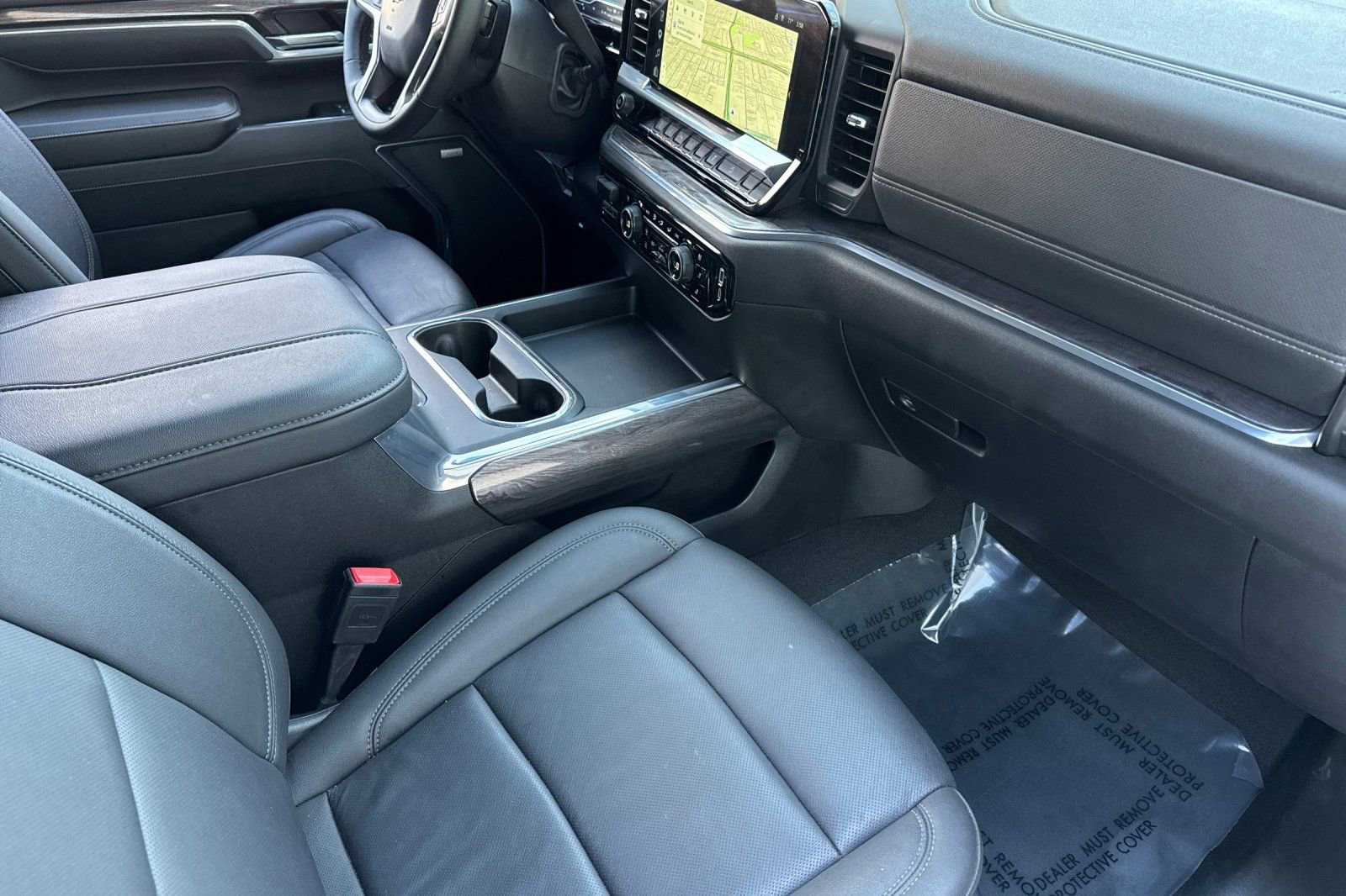 Used 2025 Chevrolet Silverado 2500 LTZ w/ LTZ Premium Package image 19