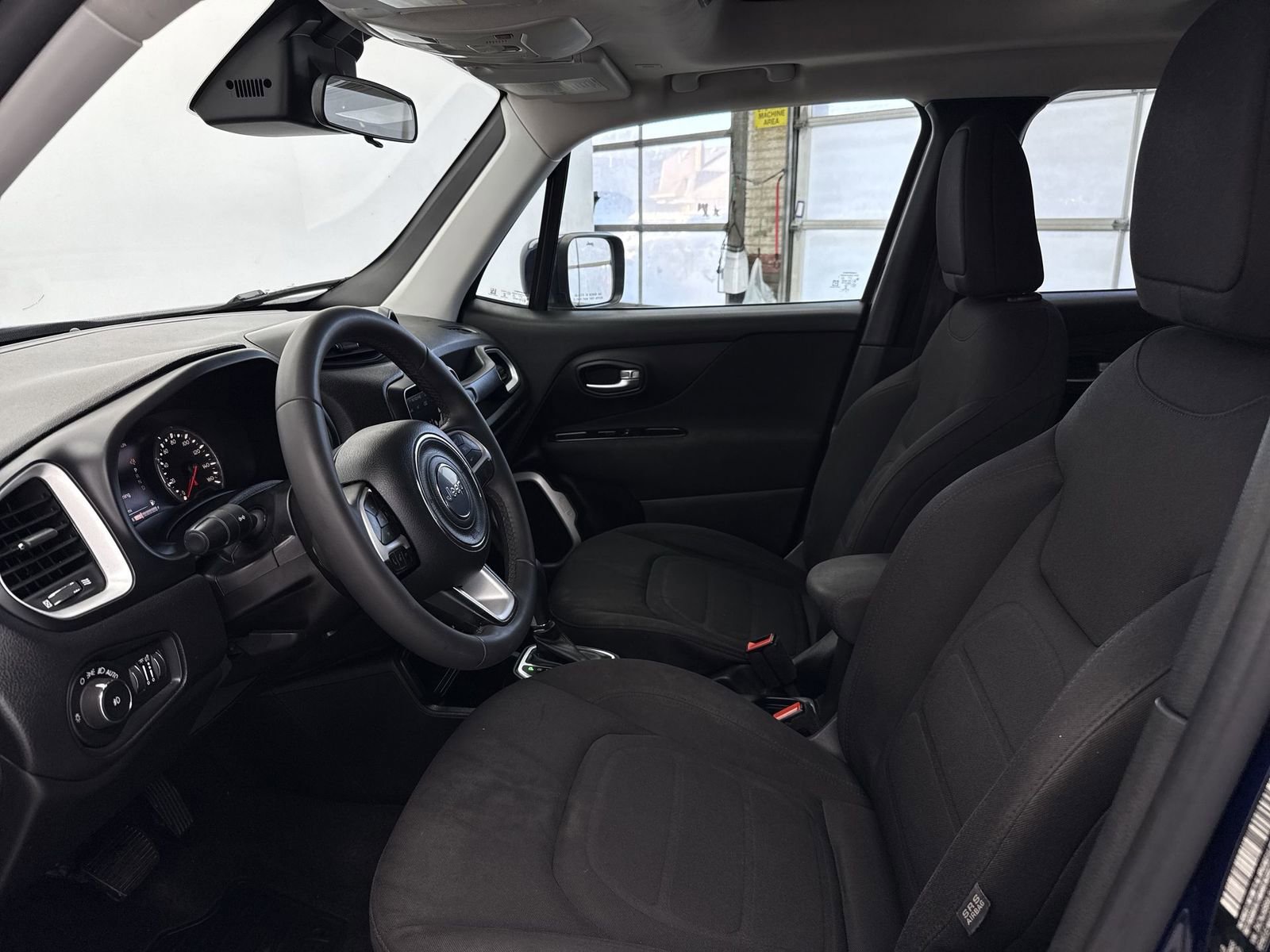 Used 2020 Jeep Renegade Latitude w/ UConnect 8.4 Nav Group image 11