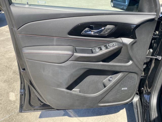 Used 2024 Chevrolet Traverse RS w/ LPO, Floor Liner Package image 17