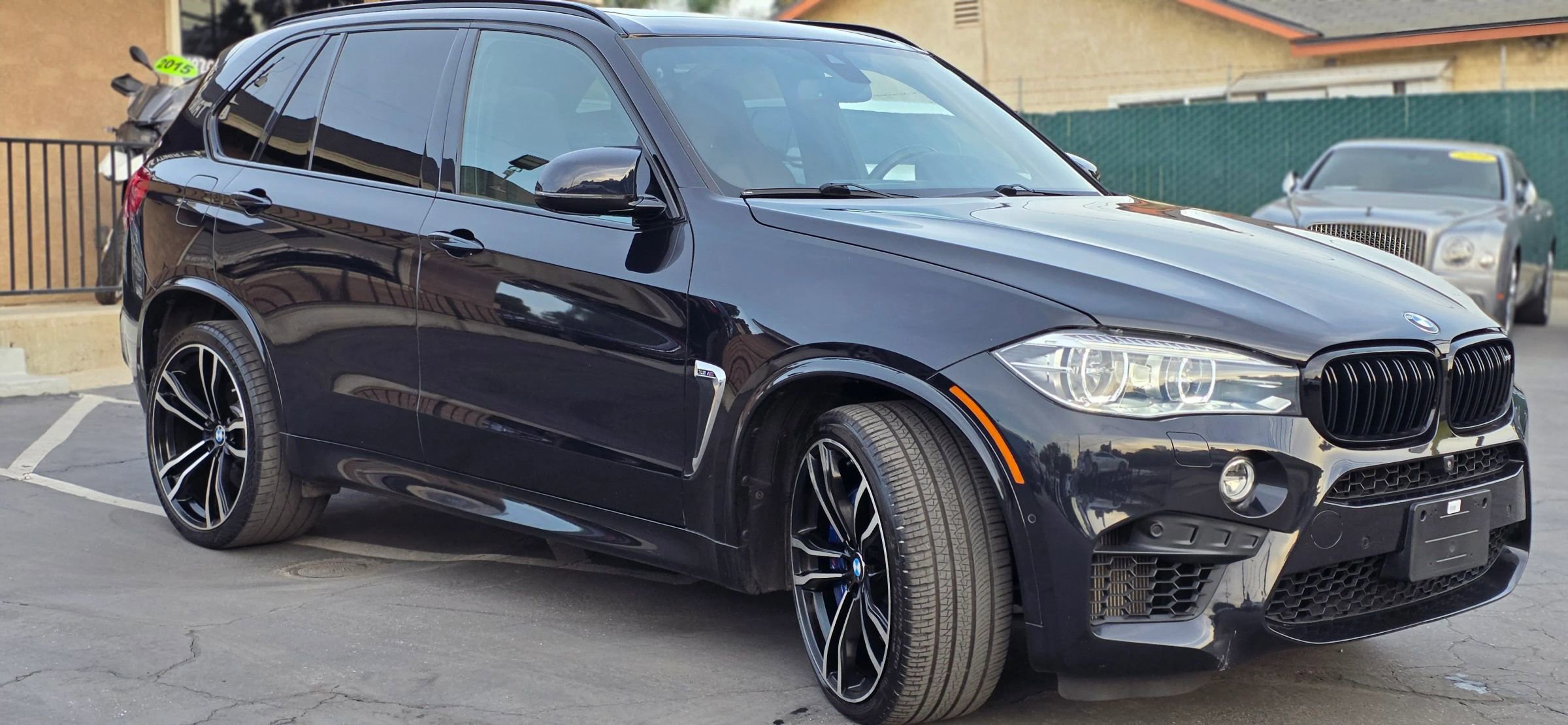 Used 2017 BMW X5 M w/ Executive Package image 2